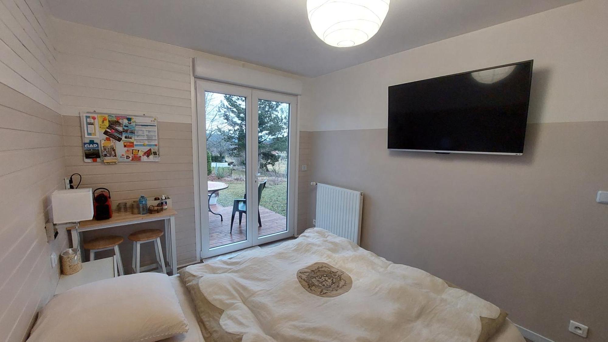 Bed and Breakfast Le Petit Nid Douillet Trescleoux Экстерьер фото